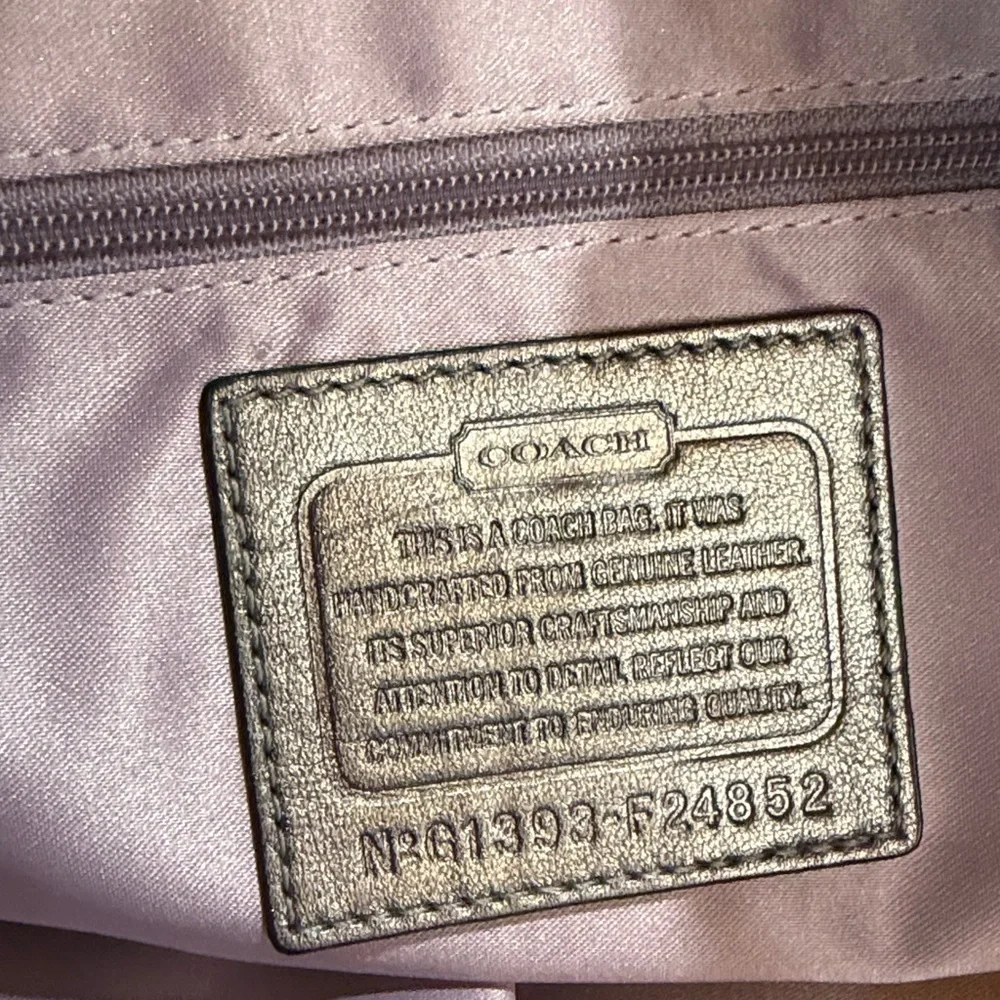 Coach style f24852